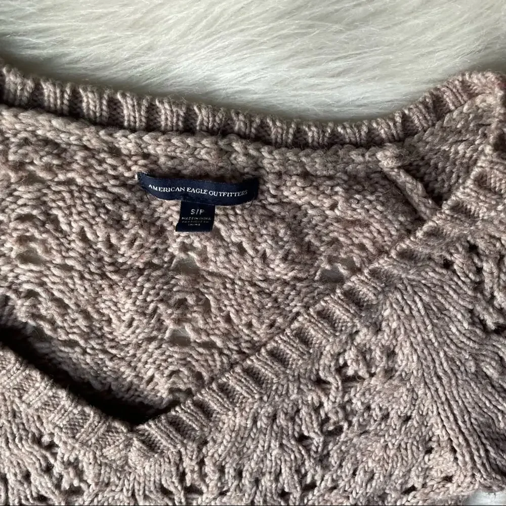 American Eagle Tan V Neck Sweater Open Knit Size Small